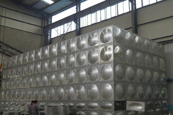 該如何選購到品質優良的不銹鋼水箱 該如何選購到品質優良的不銹鋼水箱